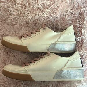 Dolce Vita Sneakers-sold